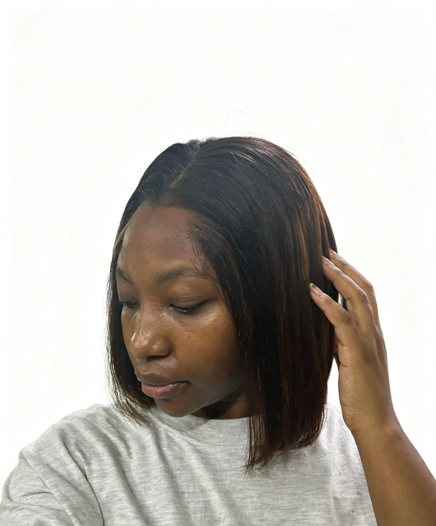 Lagos hairline HD closure bob , 2 toned strands
